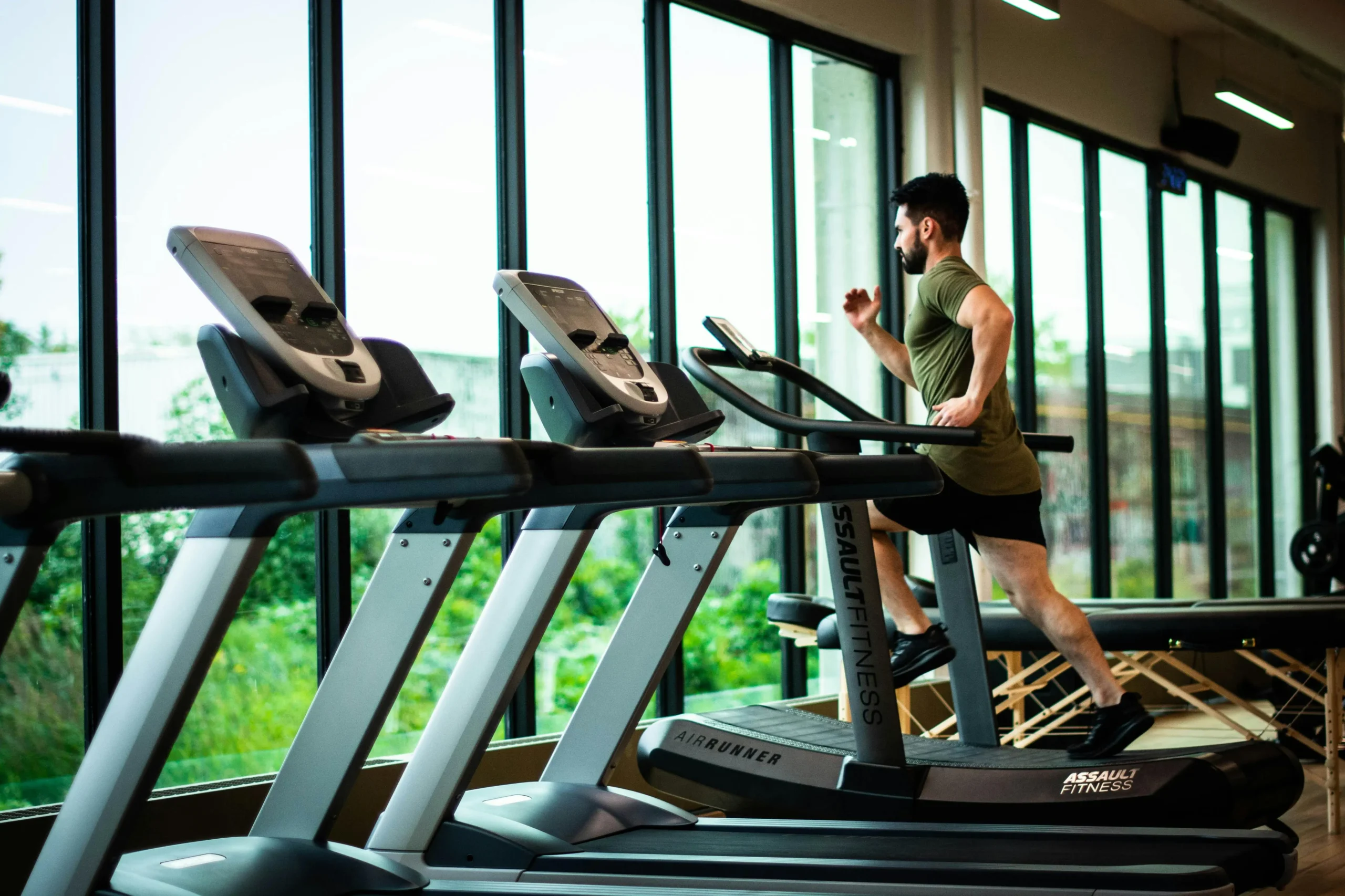 Ejercicios de estiramientos musculares guiados