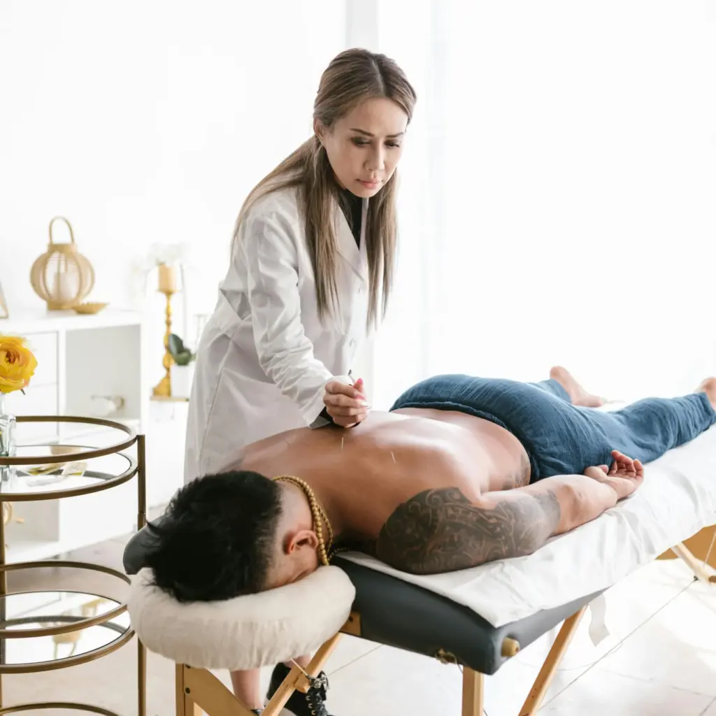 Escoliosis: qué hacer cuando el dolor aparece 1 Ejercicios guiados para tratar la escoliosis
