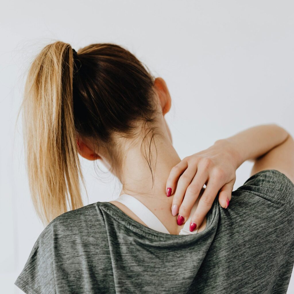 Contractura de espalda: cómo aliviar el dolor y prevenirla 2 contractura